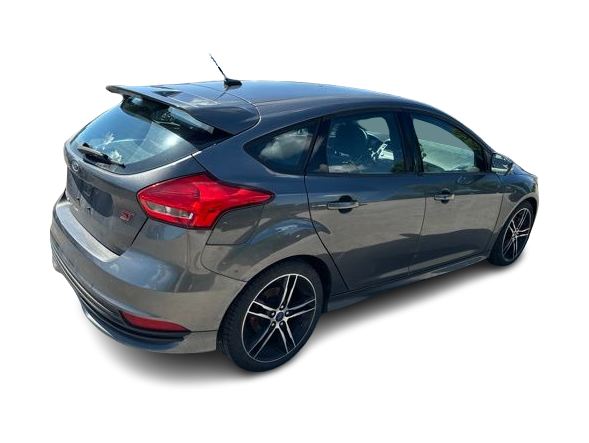 Thumbnail: 2016 Ford Focus - 21