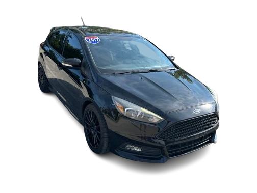 Thumbnail: 2017 Ford Focus - 18