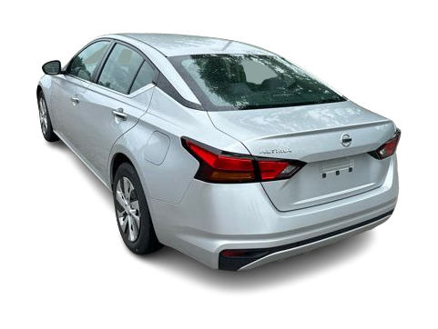 Thumbnail: 2022 Nissan Altima - 16