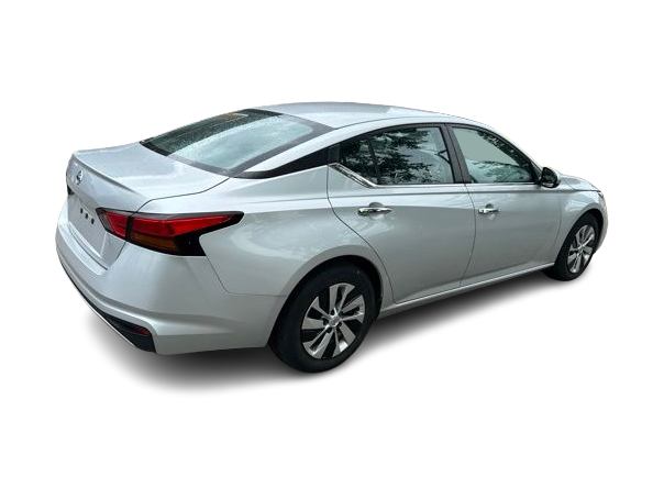 Thumbnail: 2022 Nissan Altima - 19