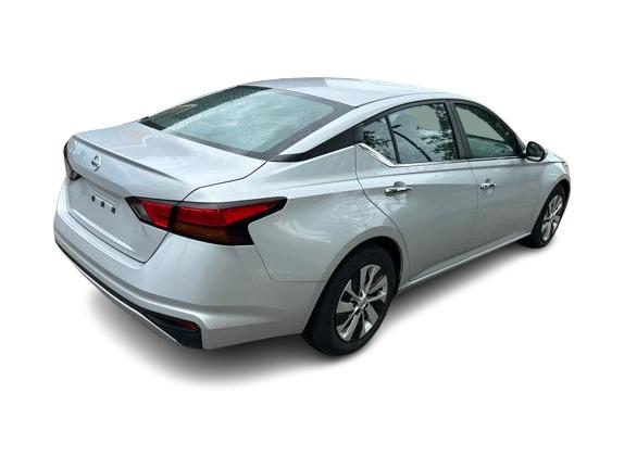 Thumbnail: 2022 Nissan Altima - 18