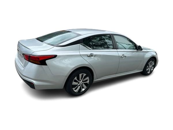 Thumbnail: 2022 Nissan Altima - 20