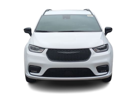 Thumbnail: 2026 Chrysler Pacifica - 6