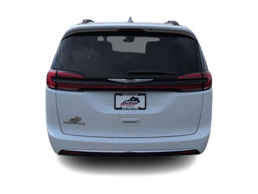Thumbnail: 2022 Chrysler Pacifica - 5
