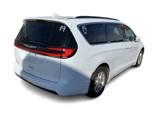 2022 Chrysler Pacifica Touring L 20