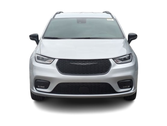 Thumbnail: 2026 Chrysler Pacifica - 6