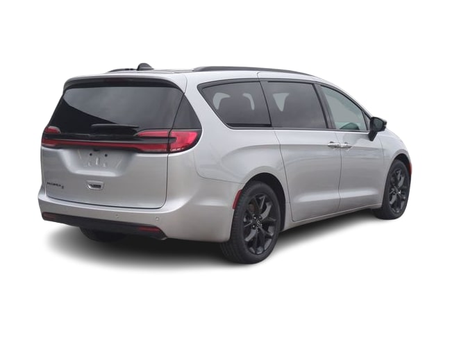 Thumbnail: 2026 Chrysler Pacifica - 22