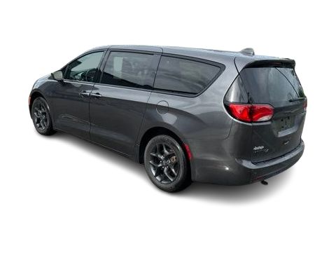 Thumbnail: 2020 Chrysler Pacifica - 4