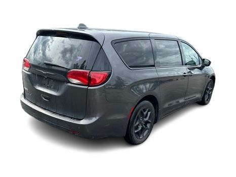 Thumbnail: 2020 Chrysler Pacifica - 16