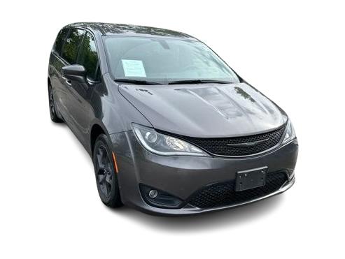 Thumbnail: 2020 Chrysler Pacifica - 21