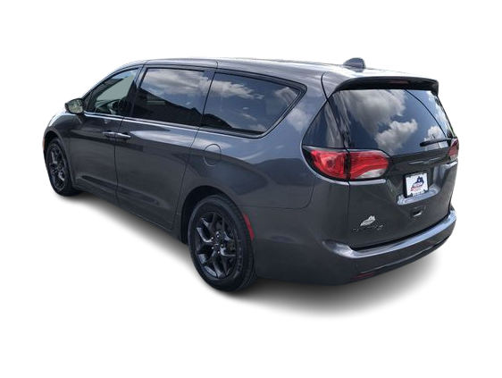 Thumbnail: 2020 Chrysler Pacifica - 4