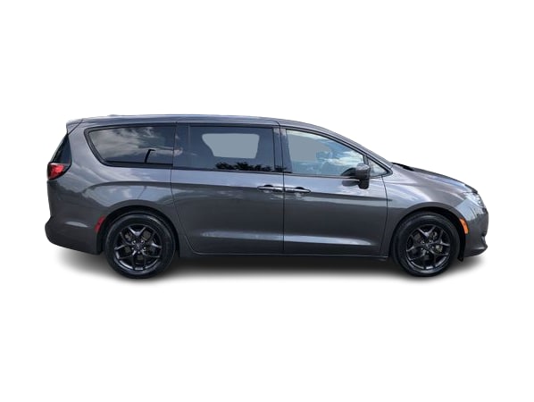 Thumbnail: 2020 Chrysler Pacifica - 19