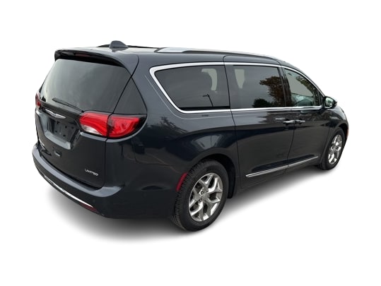 Thumbnail: 2019 Chrysler Pacifica - 23