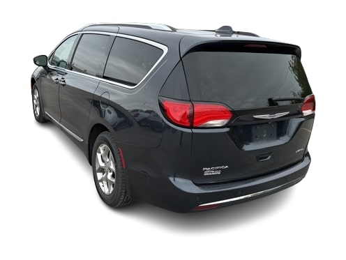 Thumbnail: 2019 Chrysler Pacifica - 20