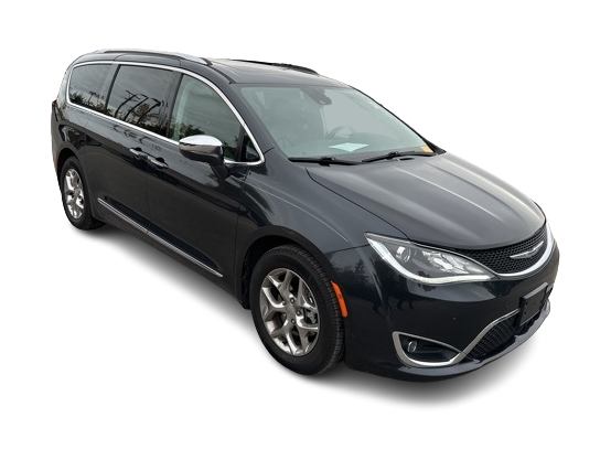 Thumbnail: 2019 Chrysler Pacifica - 25