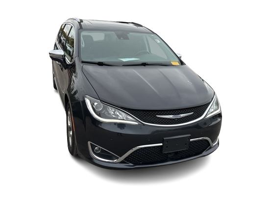 Thumbnail: 2019 Chrysler Pacifica - 5