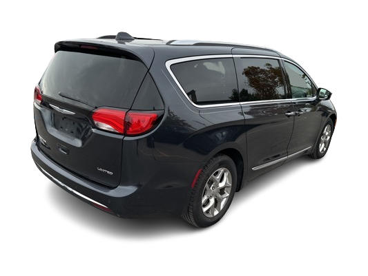 Thumbnail: 2019 Chrysler Pacifica - 22