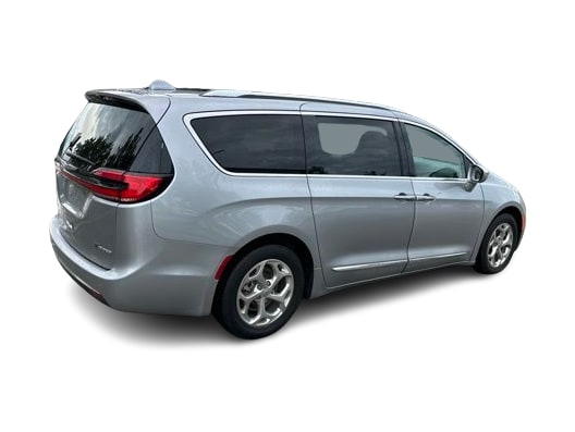 Thumbnail: 2021 Chrysler Pacifica - 21
