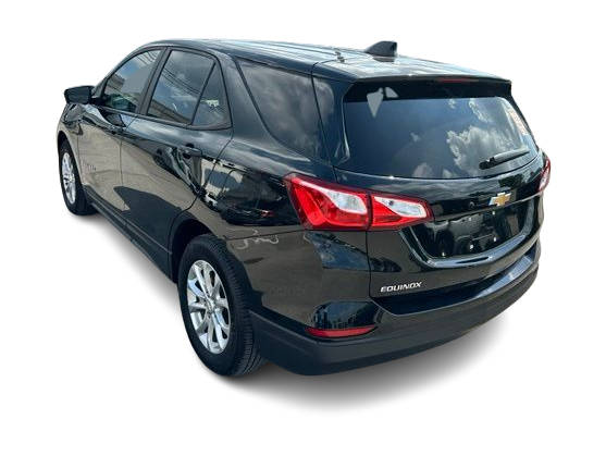 Thumbnail: 2021 Chevrolet Equinox - 3