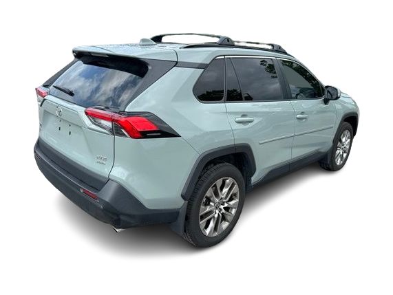 Thumbnail: 2021 Toyota RAV4 - 18