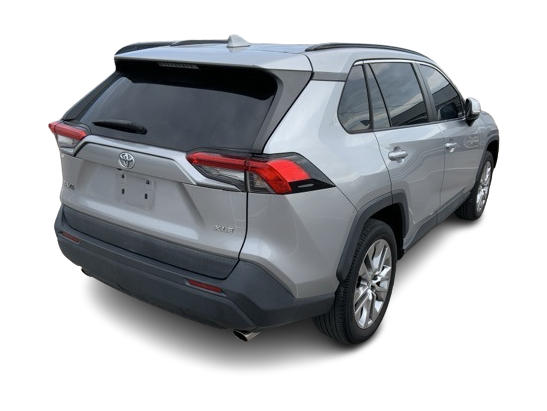 Thumbnail: 2020 Toyota RAV4 - 23
