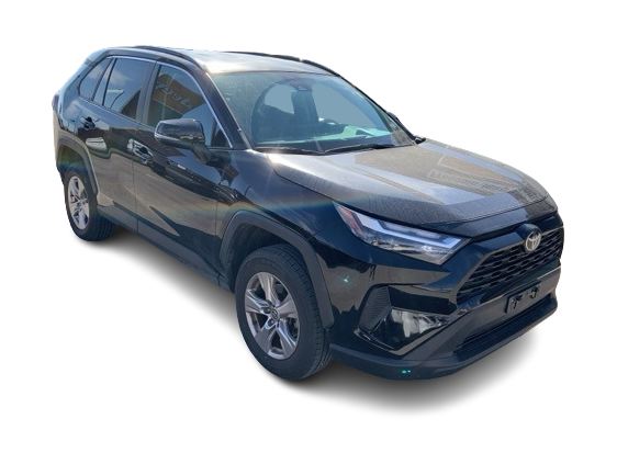 2023 Toyota RAV4 XLE 24