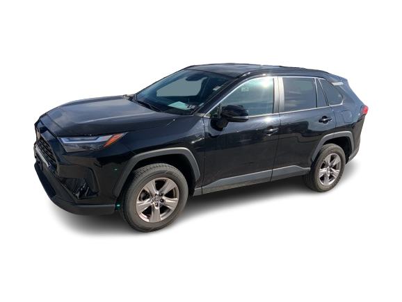 2023 Toyota RAV4 XLE 3