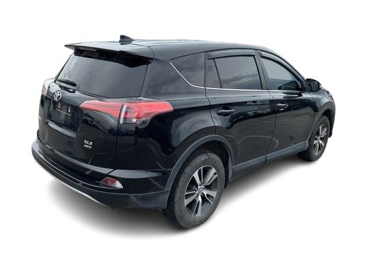 Thumbnail: 2018 Toyota RAV4 - 18