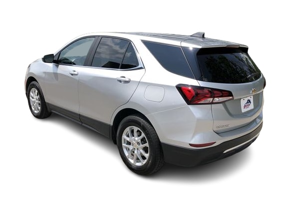 Thumbnail: 2022 Chevrolet Equinox - 4