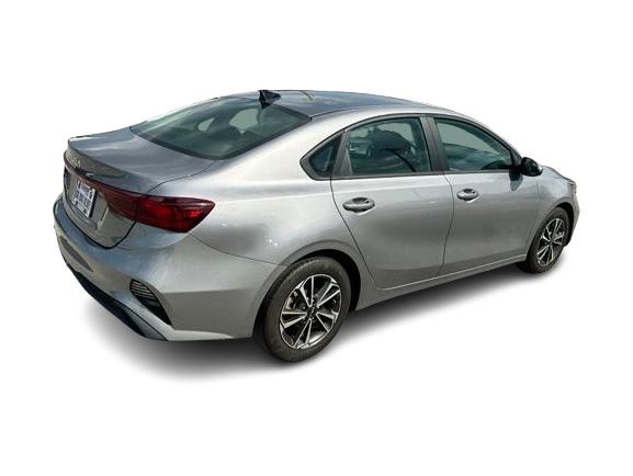 Thumbnail: 2024 Kia Forte - 14