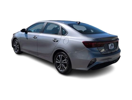 Thumbnail: 2024 Kia Forte - 4
