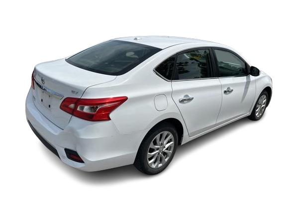 Thumbnail: 2019 Nissan Sentra - 17