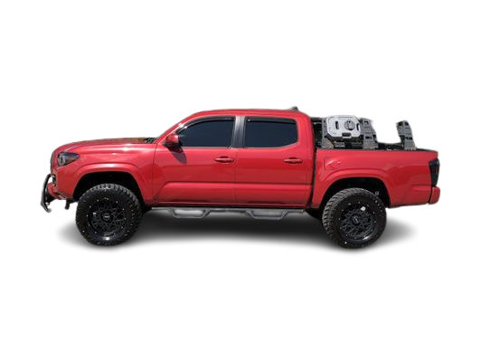 Thumbnail: 2018 Toyota Tacoma - 3