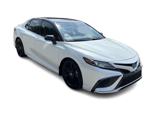 Thumbnail: 2022 Toyota Camry - 16