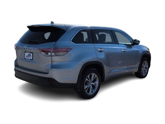 Thumbnail: 2016 Toyota Highlander - 20