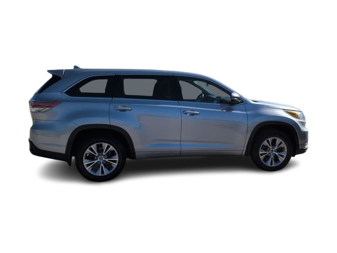 Thumbnail: 2016 Toyota Highlander - 21