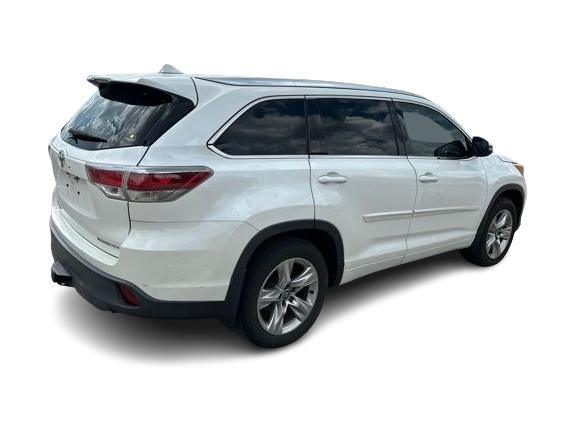 Thumbnail: 2016 Toyota Highlander - 22