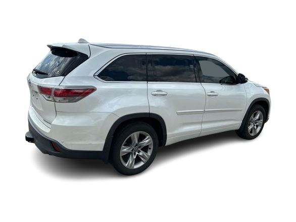 Thumbnail: 2016 Toyota Highlander - 24