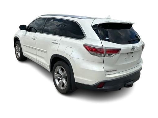 Thumbnail: 2016 Toyota Highlander - 4