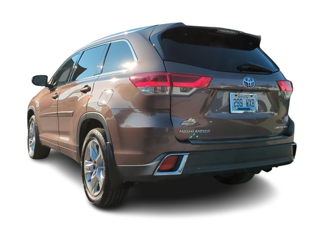 Thumbnail: 2017 Toyota Highlander - 4
