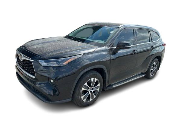 Thumbnail: 2022 Toyota Highlander - 17