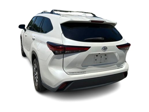 Thumbnail: 2021 Toyota Highlander - 20
