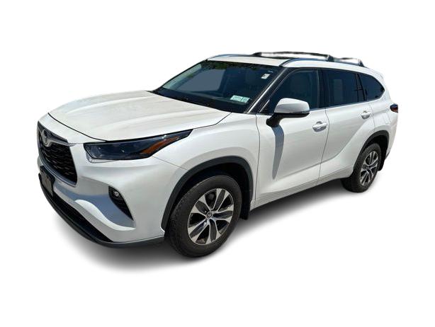 Thumbnail: 2021 Toyota Highlander - 18