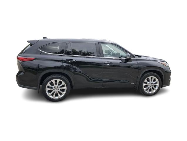 Thumbnail: 2023 Toyota Highlander - 20