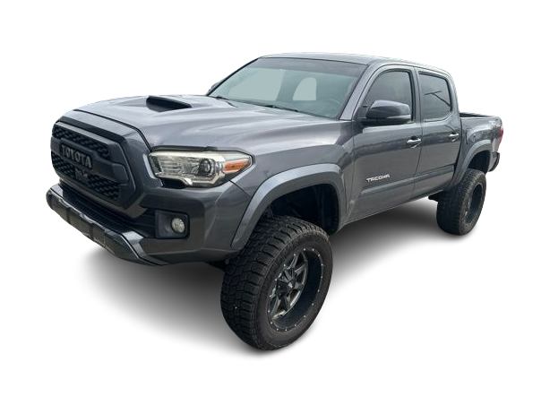 Thumbnail: 2017 Toyota Tacoma - 8