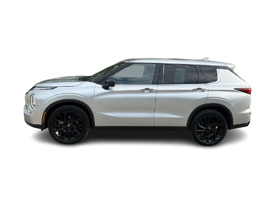 Thumbnail: 2022 Mitsubishi Outlander - 35