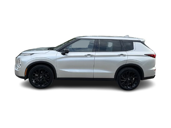 Thumbnail: 2022 Mitsubishi Outlander - 3