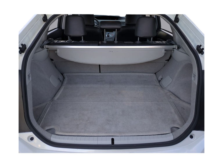 Thumbnail: 2015 Toyota Prius - 18