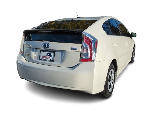 Thumbnail: 2015 Toyota Prius - 23