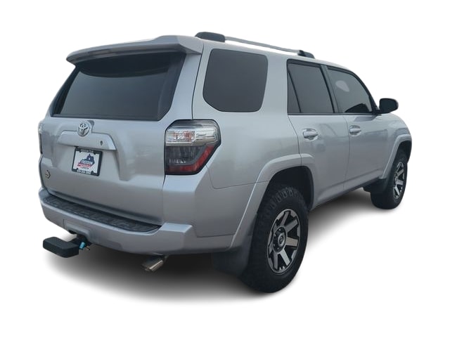 Thumbnail: 2019 Toyota 4Runner - 21